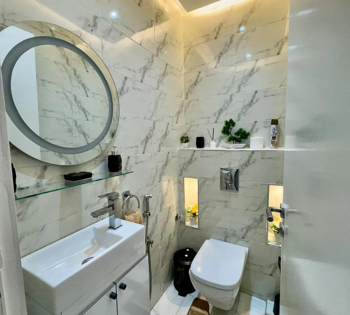 Appartement Proche Gueliz Et Jardins Majorelle, Parking ,Wifi, Netflix Marrakesh